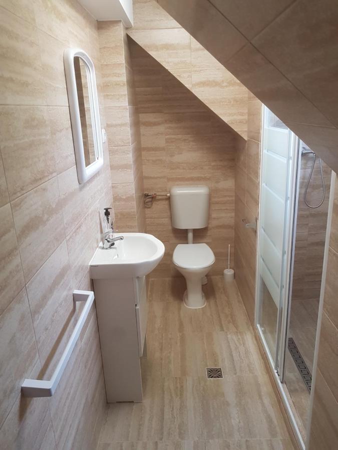 Lara Guest House Sfântu Gheorghe Bagian luar foto