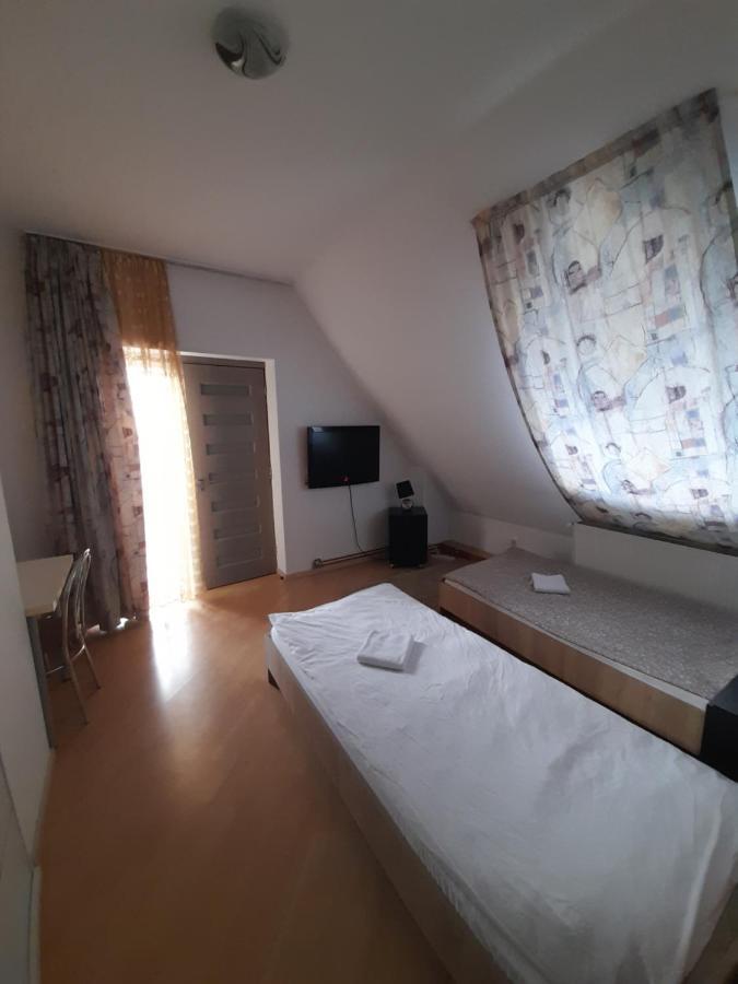 Lara Guest House Sfântu Gheorghe Bagian luar foto